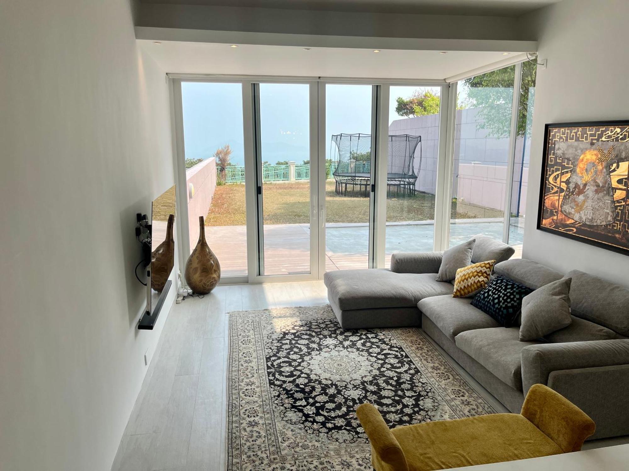 Apartment A Away From *